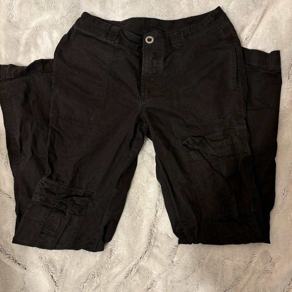 Barely Worn. Free People Size 4 Black Cargos